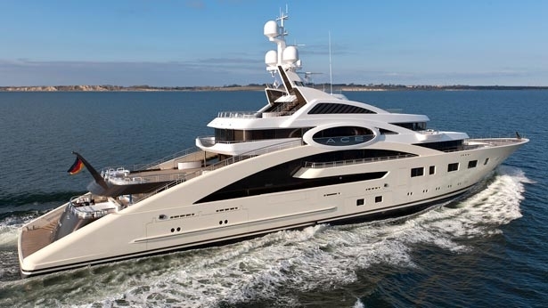 ace-jordan2-yacht.jpg