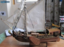 荷兰皇家游艇 翱翔于蓝色天空作品